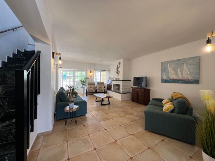 Image No.2-Maison / Villa de 5 chambres à vendre à Hersonissos