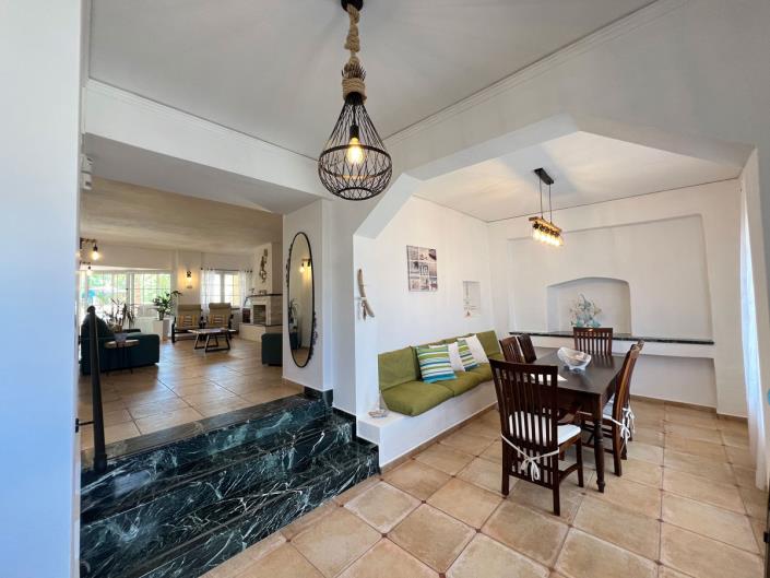 Image No.3-Maison / Villa de 5 chambres à vendre à Hersonissos