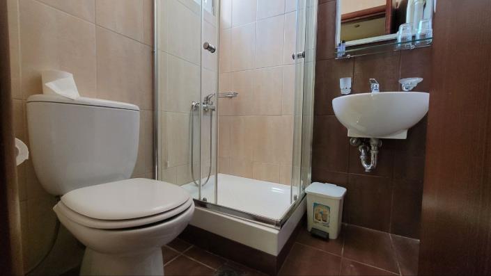 Image No.18-9 Bed Hotel for sale