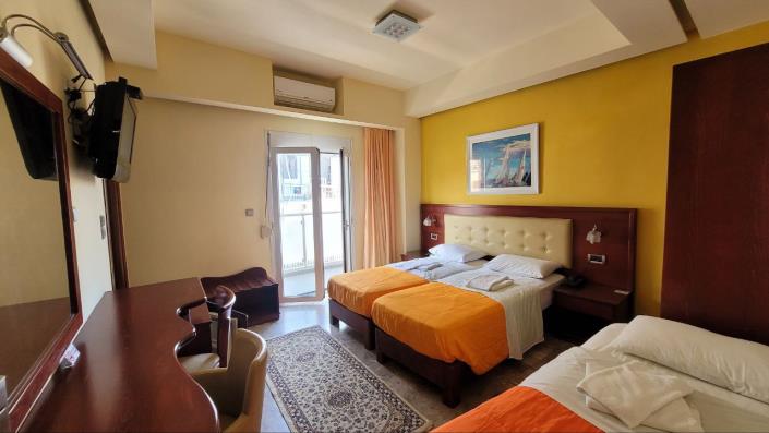 Image No.30-9 Bed Hotel for sale