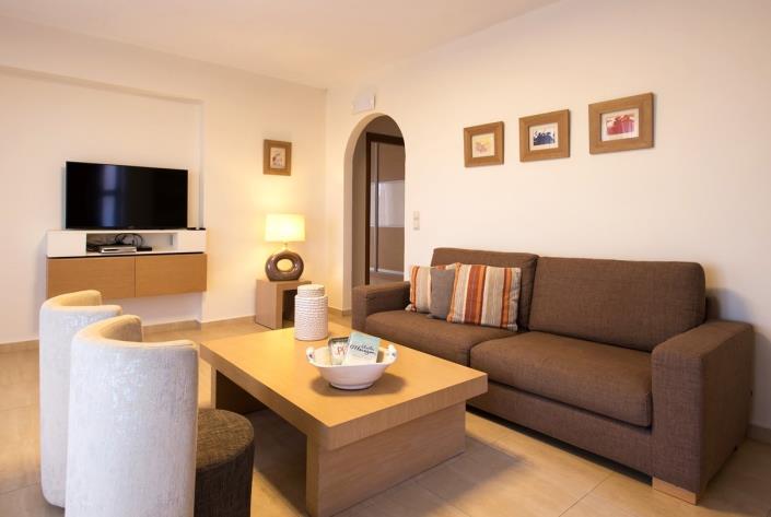 Image No.25-16 Bed Hotel for sale