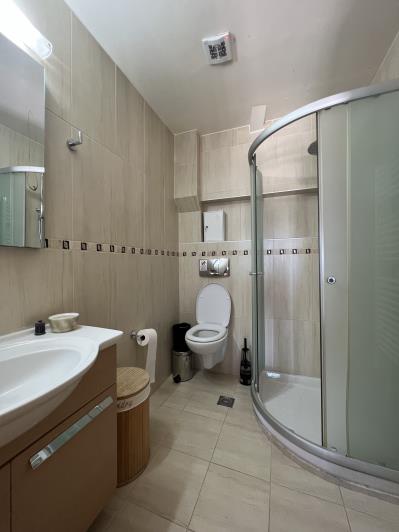 Image No.34-16 Bed Hotel for sale