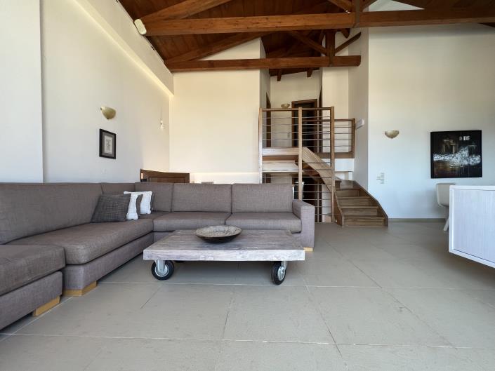 Image No.43-16 Bed Hotel for sale