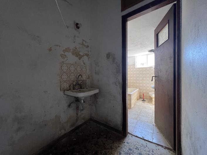 Image No.10-Maison de 6 chambres à vendre à Tavronitis