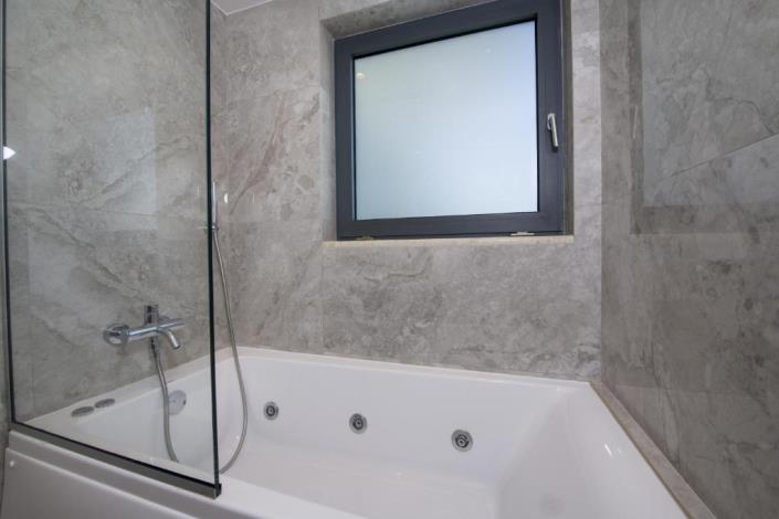 Image No.27-4 Bed Villa for sale