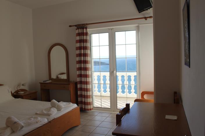 Image No.13-11 Bed Hotel for sale