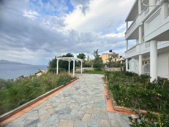 Image No.22-11 Bed Hotel for sale