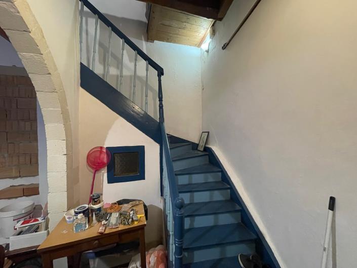 Image No.12-2 Bed Townhouse for sale