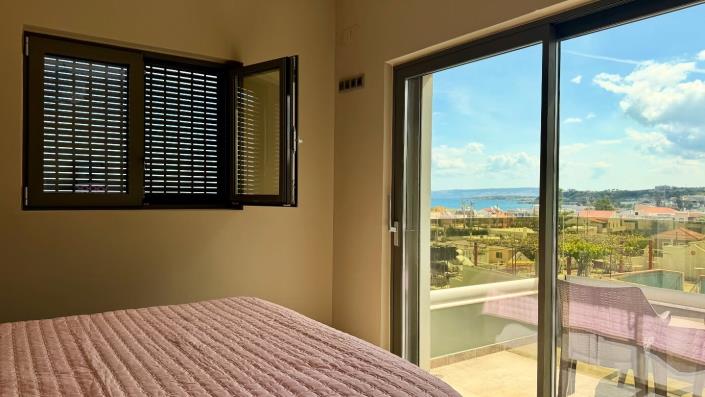 Image No.5-Maison / Villa de 5 chambres à vendre à Agia Marina