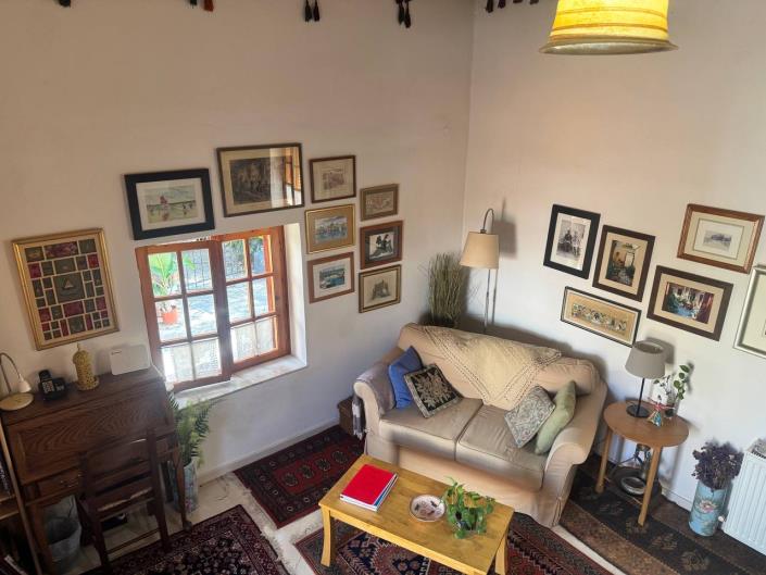 Image No.6-2 Bed House for sale