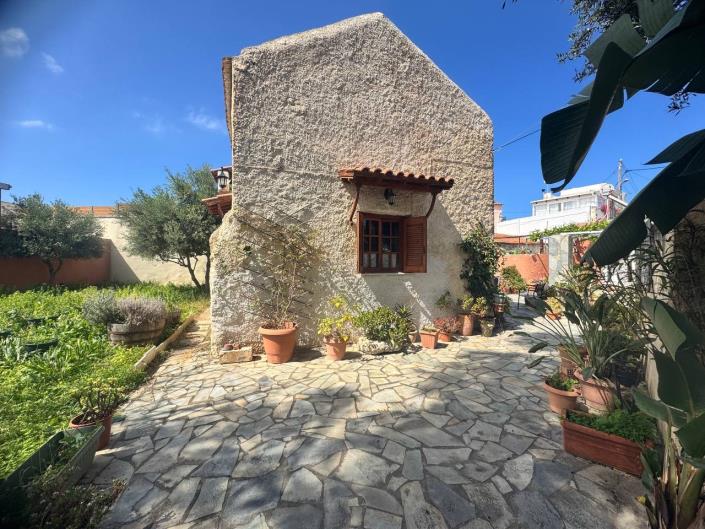 Image No.12-2 Bed House for sale