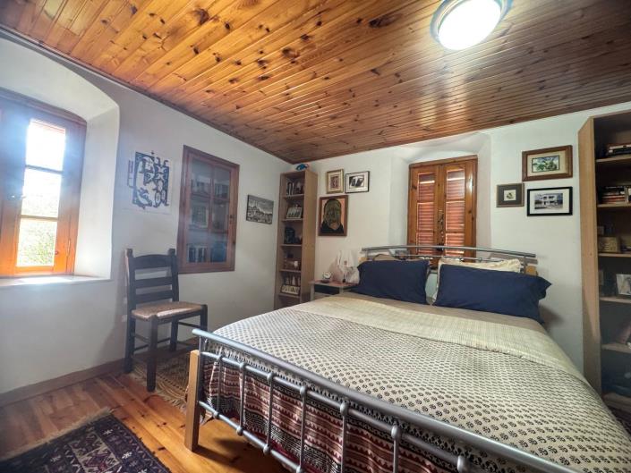 Image No.22-2 Bed House for sale