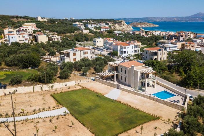 Image No.2-Maison / Villa de 5 chambres à vendre à Almyrida