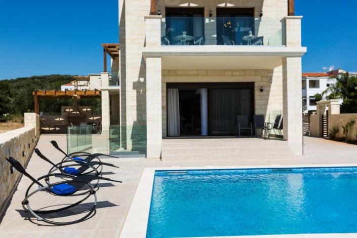 Image No.9-Maison / Villa de 5 chambres à vendre à Almyrida