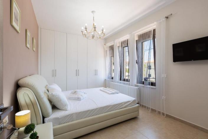 Image No.23-Maison / Villa de 5 chambres à vendre à Almyrida