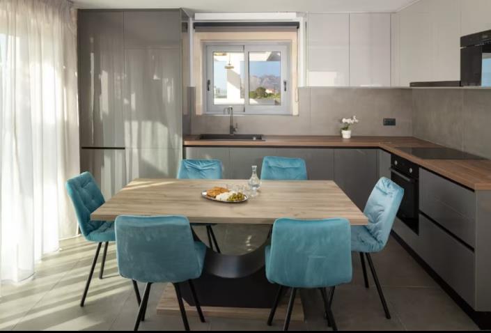 Image No.6-Villa de 4 chambres à vendre à Akrotiri