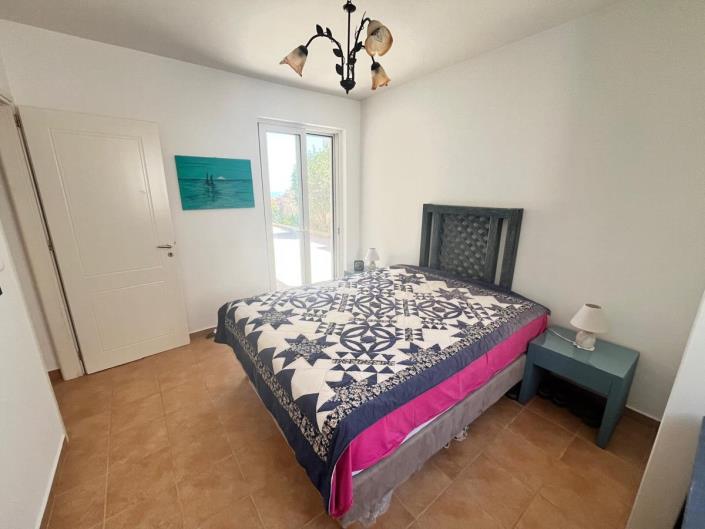 Image No.11-2 Bed House for sale