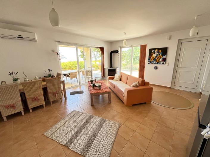 Image No.25-2 Bed House for sale