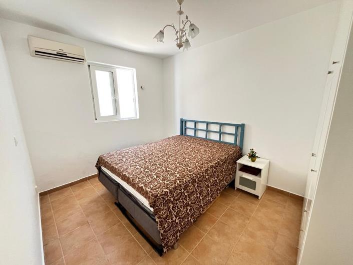 Image No.30-2 Bed House for sale