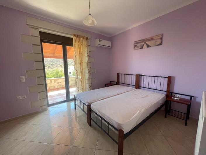 Image No.2-Maison / Villa de 2 chambres à vendre à Neo Chorio