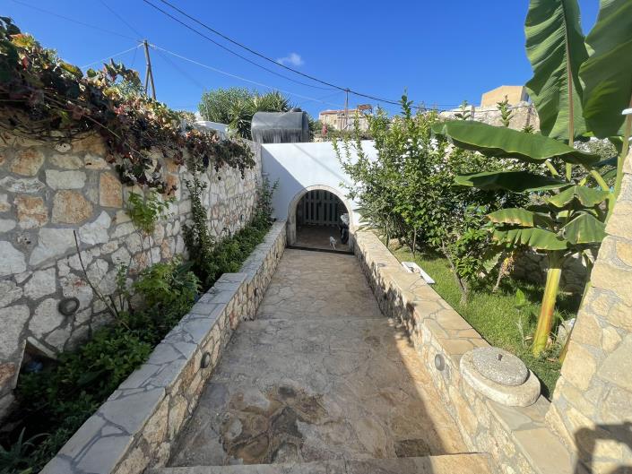 Image No.2-Maison de 4 chambres à vendre à Kokkino Horio