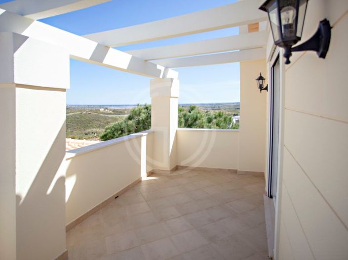 Image No.16-3 Bed House for sale