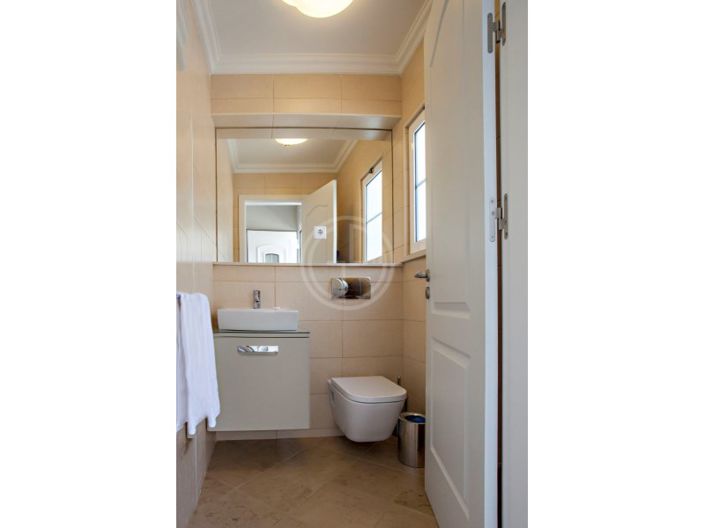 Image No.8-3 Bed House for sale