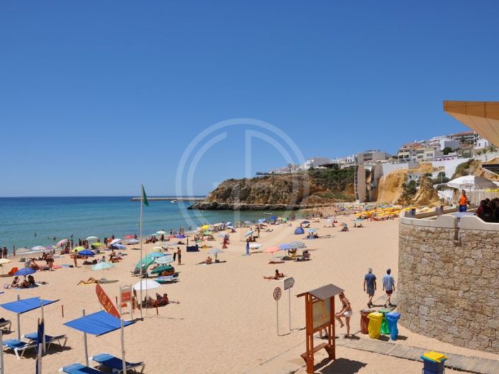 Image No.17-3 Bed House for sale