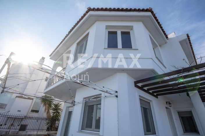 Image No.44-4 Bed Property for sale