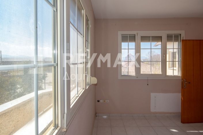 Image No.12-3 Bed Maisonette for sale