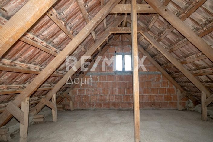 Image No.44-3 Bed Maisonette for sale