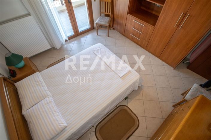 Image No.13-2 Bed House for sale