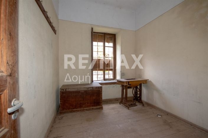 Image No.19-4 Bed Maisonette for sale