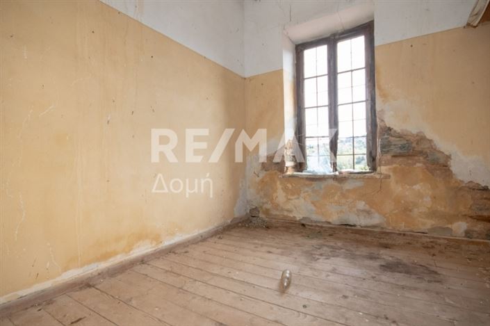 Image No.23-4 Bed Maisonette for sale