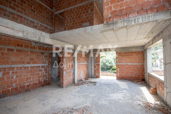 Image No.49-8 Bed Property for sale