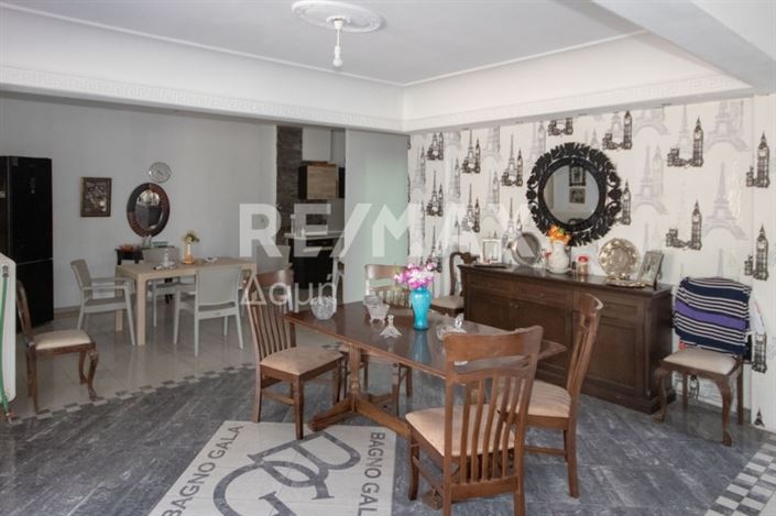 Image No.18-7 Bed Property for sale