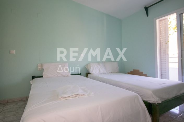 Image No.39-7 Bed Property for sale