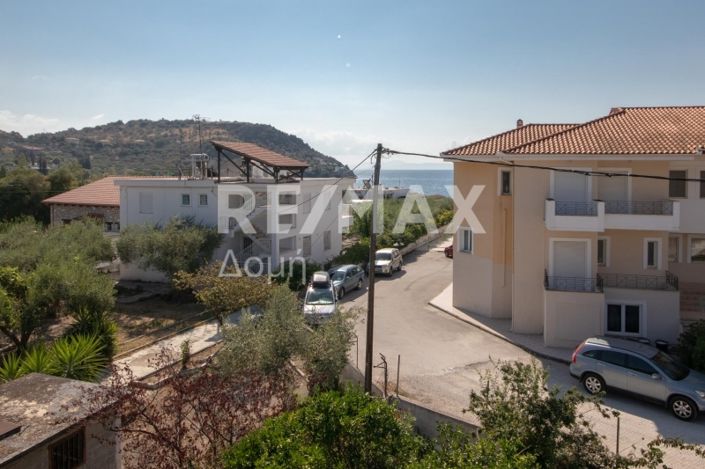 Image No.50-7 Bed Property for sale