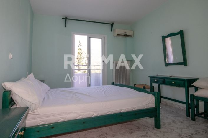 Image No.53-7 Bed Property for sale