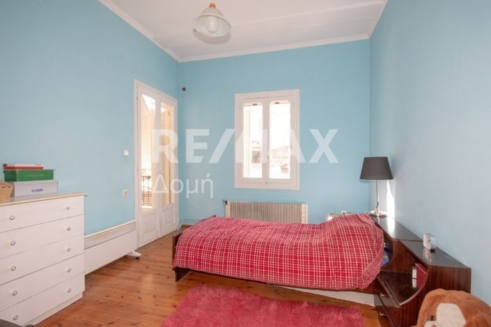 Image No.14-4 Bed Property for sale