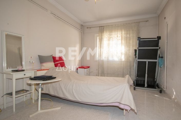 Image No.24-4 Bed Property for sale