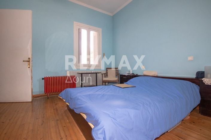 Image No.54-4 Bed Property for sale