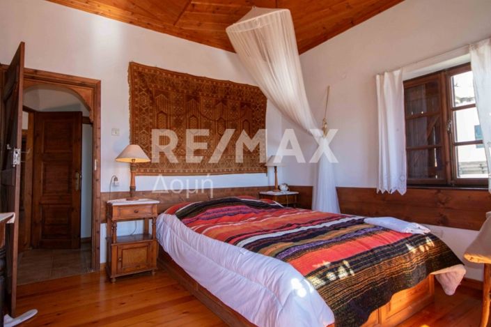 Image No.34-9 Bed Property for sale