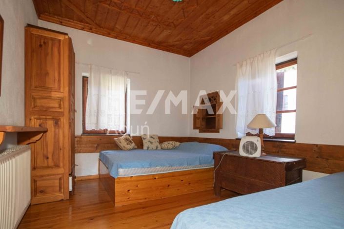 Image No.41-9 Bed Property for sale