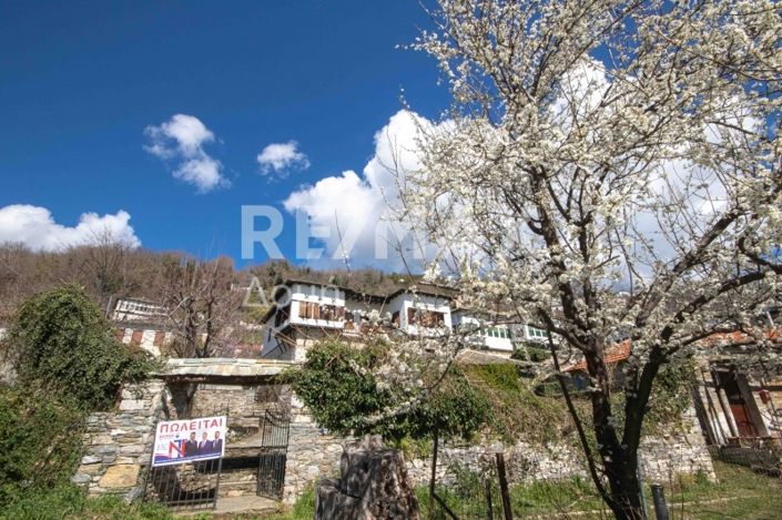 Image No.43-9 Bed Property for sale