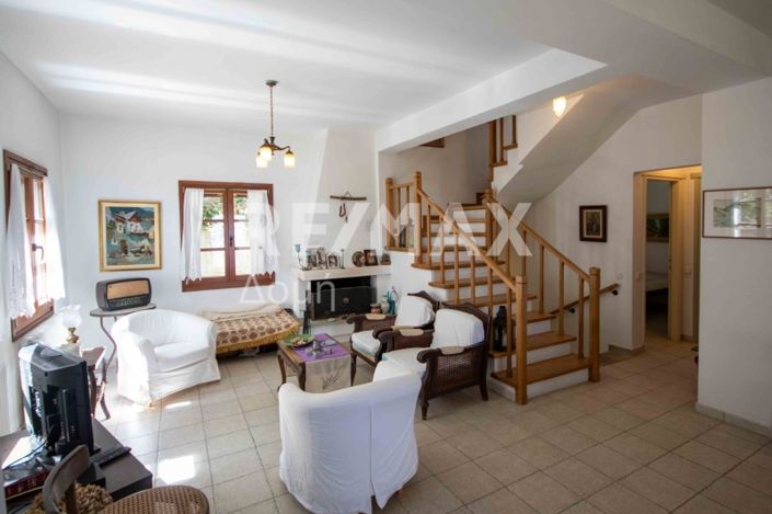 Image No.11-4 Bed Property for sale