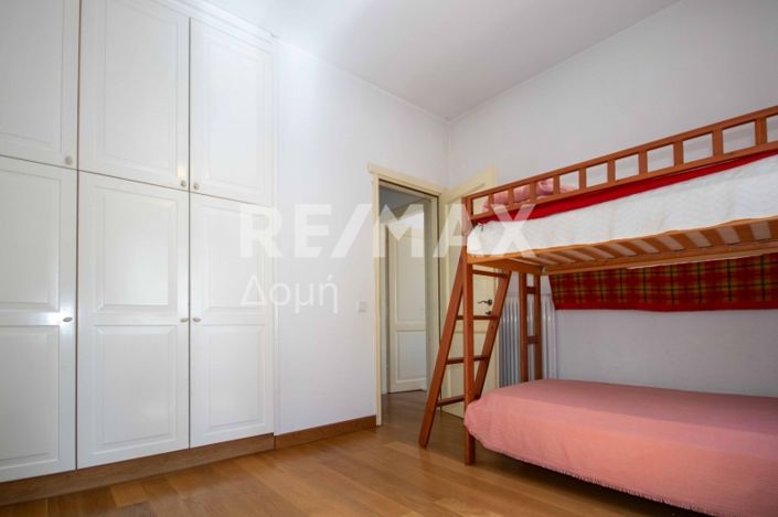 Image No.18-4 Bed Property for sale