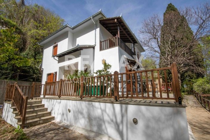 Image No.42-4 Bed Property for sale