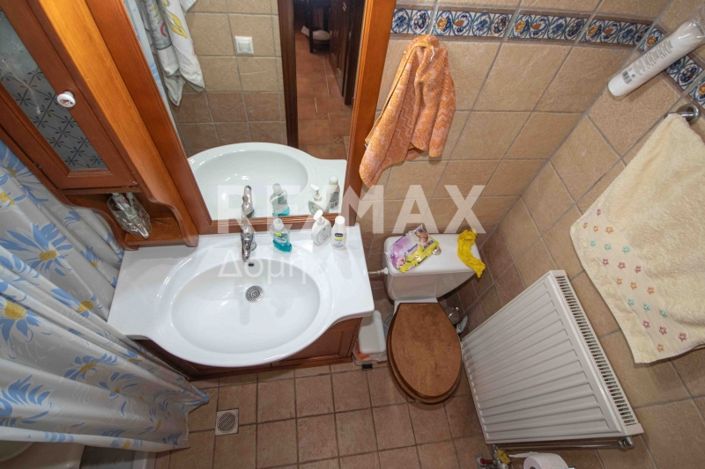 Image No.15-4 Bed Property for sale