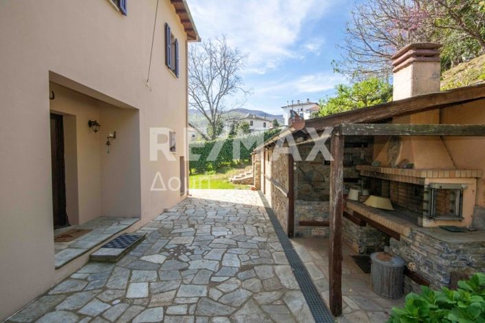 Image No.33-4 Bed Property for sale